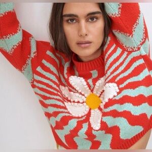 Retro knit sweater with Flower detailing